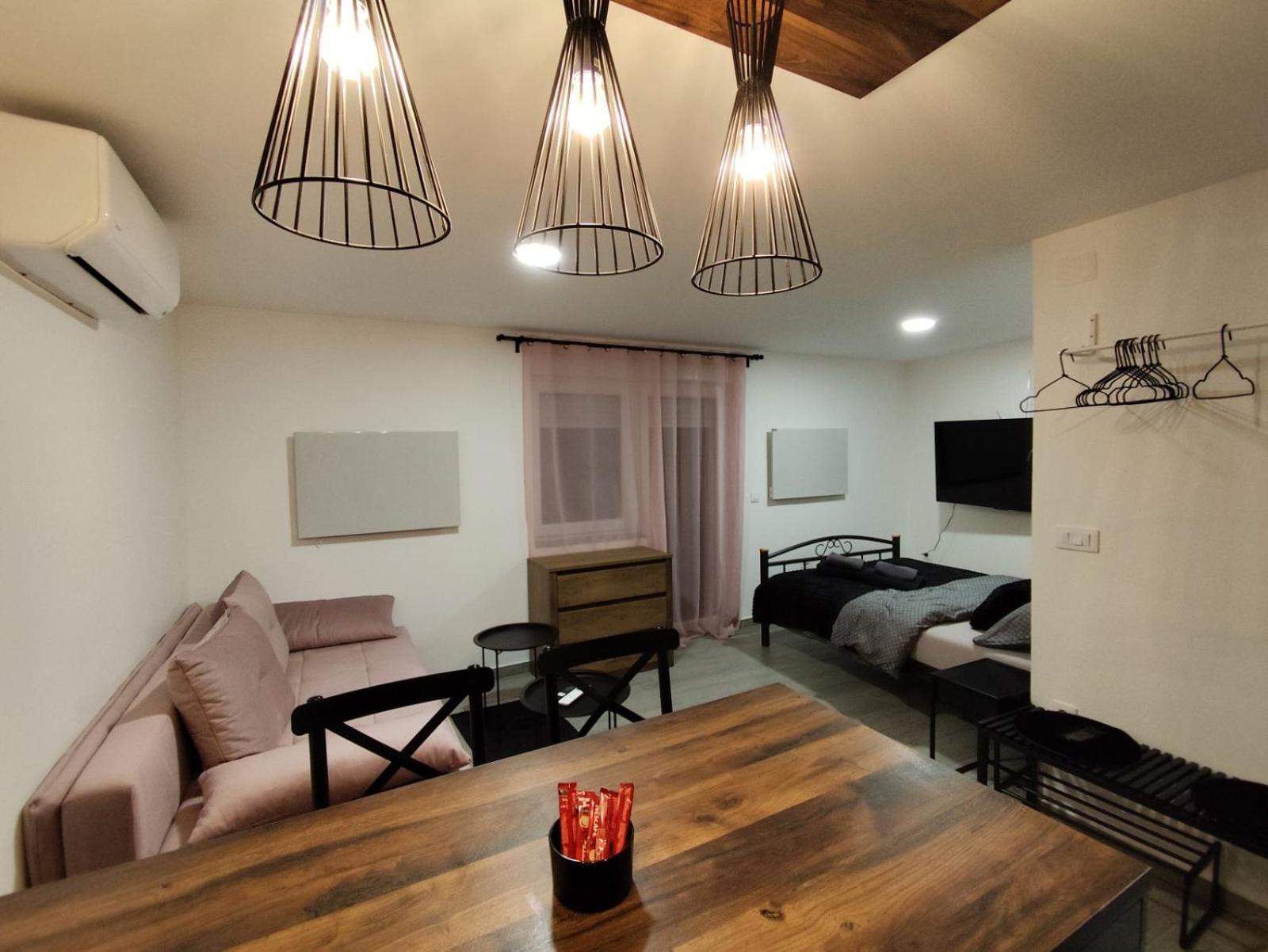 Oniks Apartman Lipik Kültér fotó